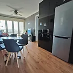 Cristianos Ocean View 2 Bedrooms *