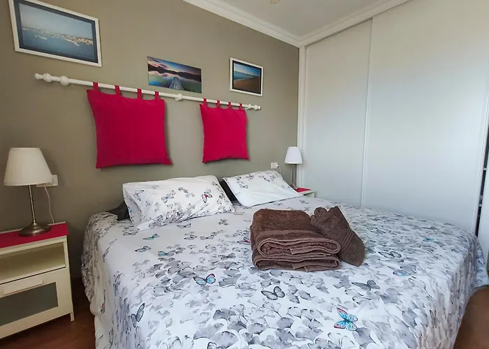 Cristianos Ocean View 2 Bedrooms 公寓