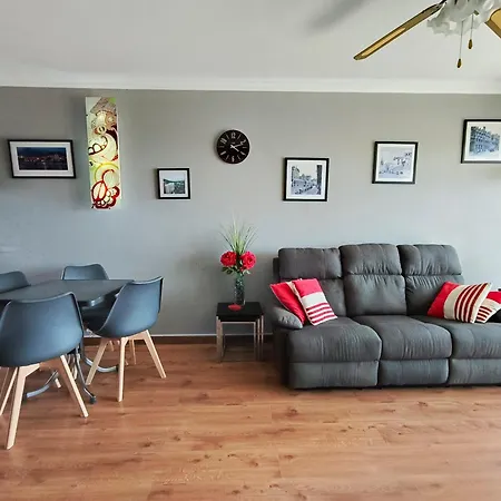Cristianos Ocean View 2 Bedrooms Апартаменты Лос Кристианос